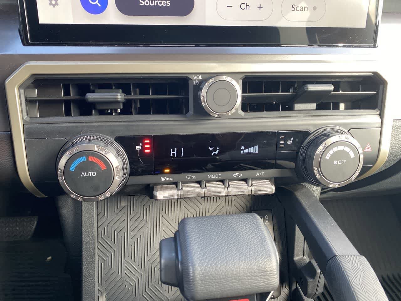 Thumbnail: 2025 Toyota Tacoma - 18