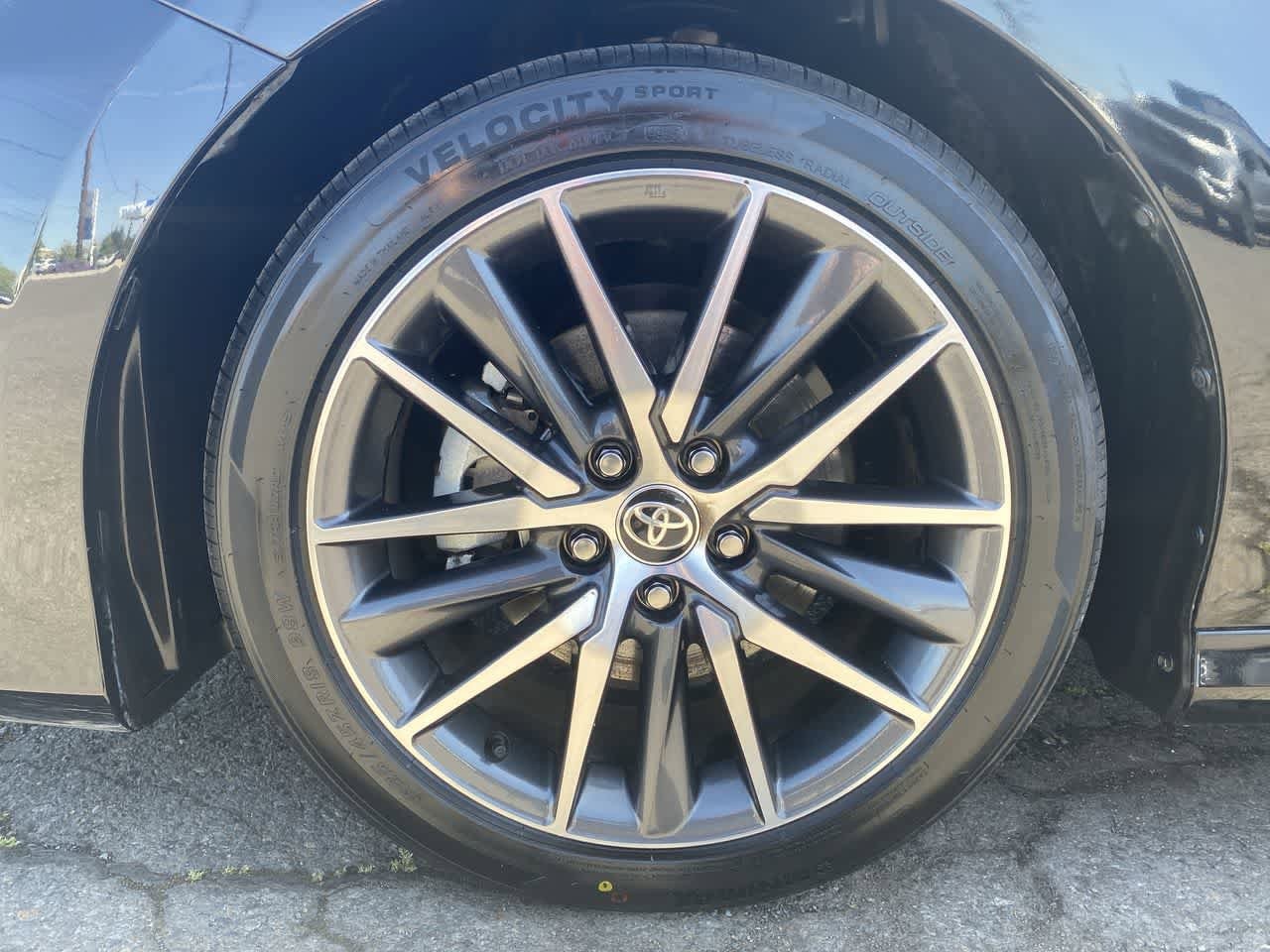 Thumbnail: 2024 Toyota Camry - 10