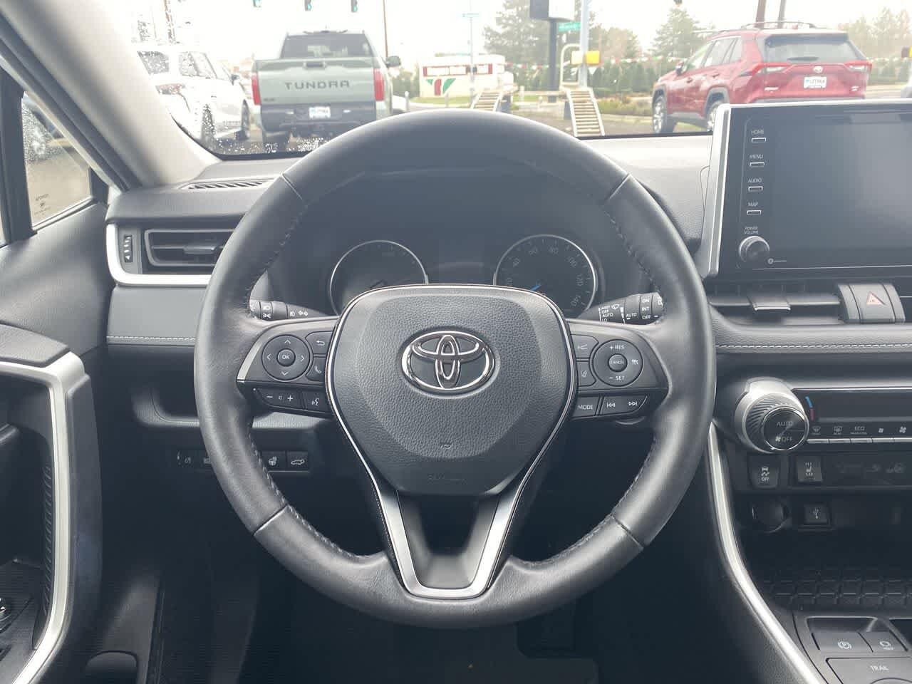 Thumbnail: 2021 Toyota RAV4 - 14