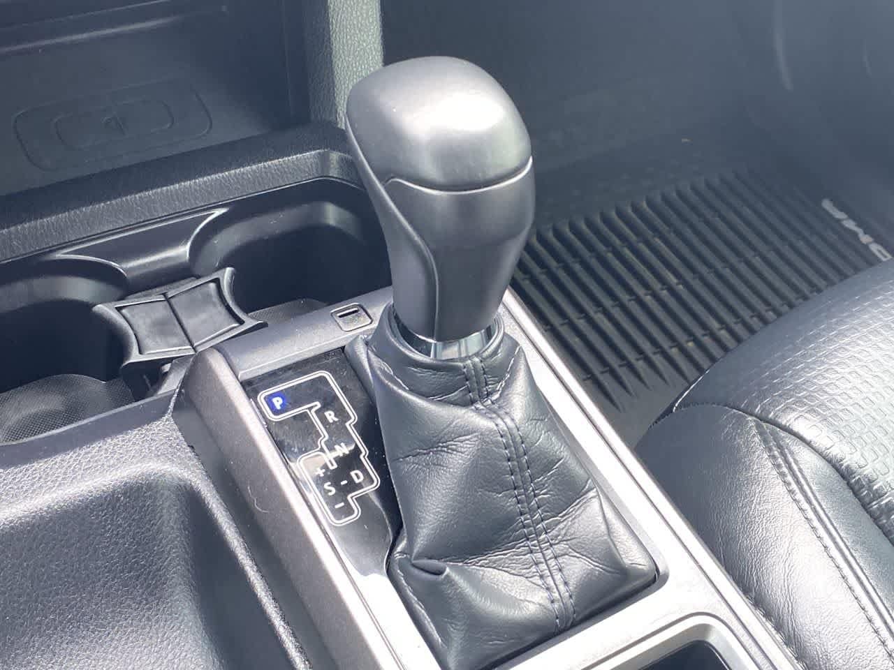 Thumbnail: 2020 Toyota Tacoma - 20