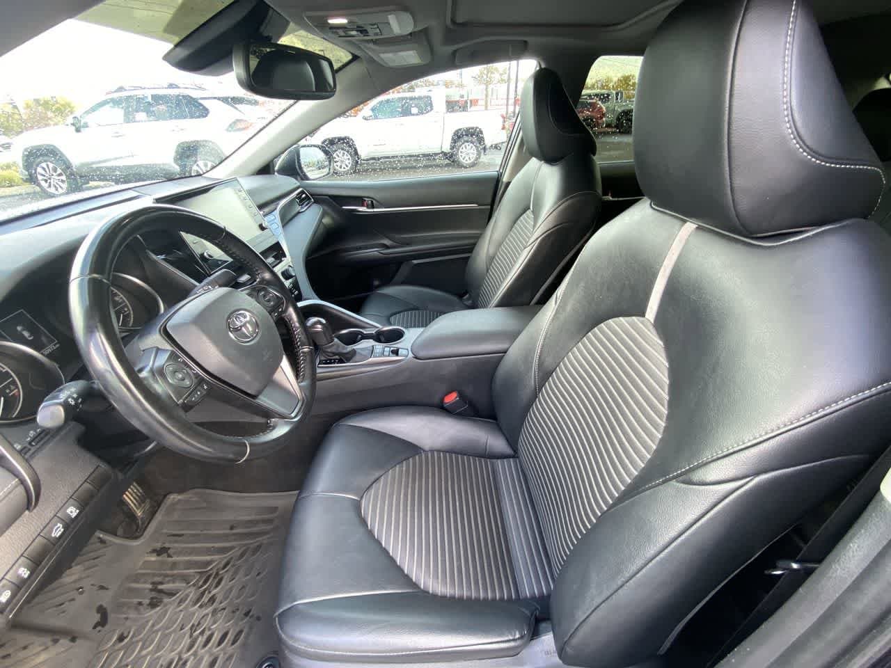 Thumbnail: 2021 Toyota Camry - 11