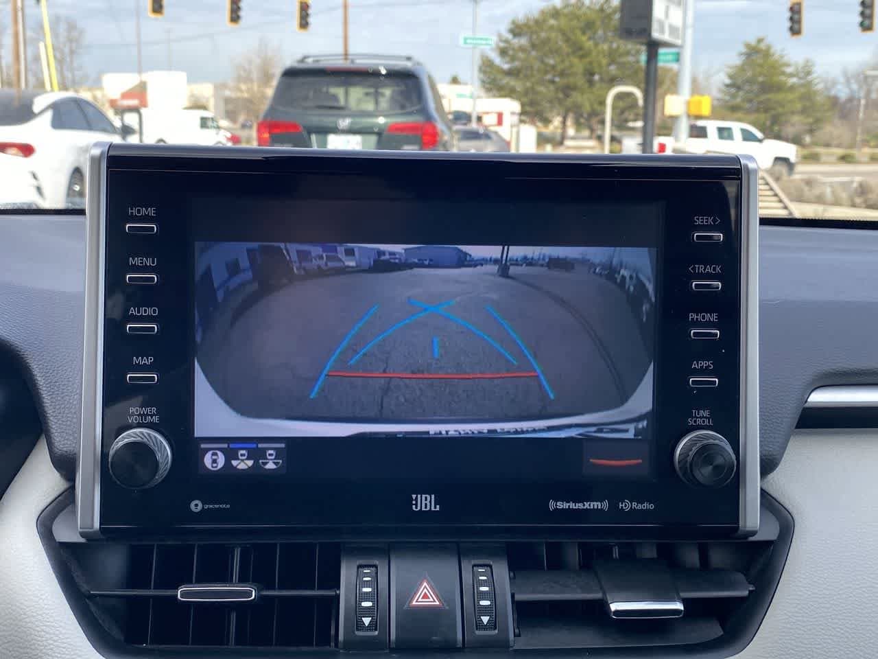 Thumbnail: 2022 Toyota RAV4 - 17