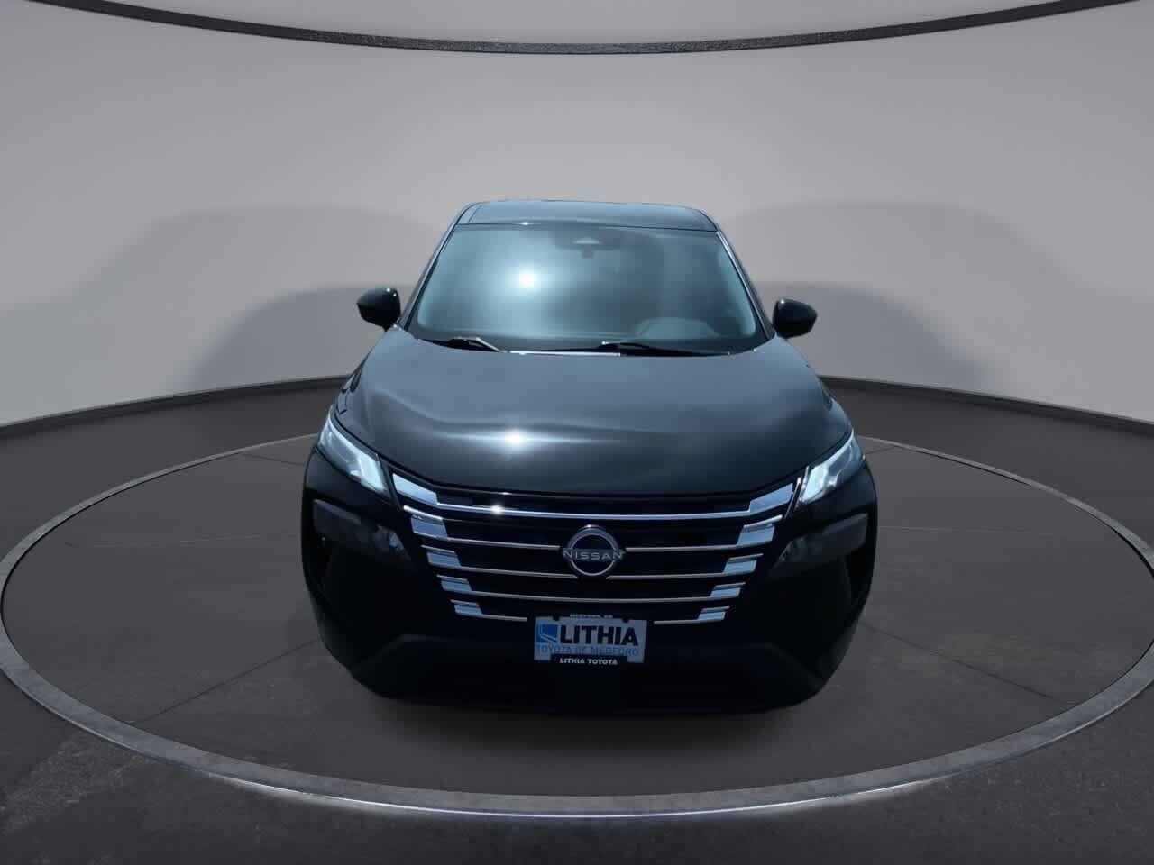 2024 Nissan Rogue SV photo 3
