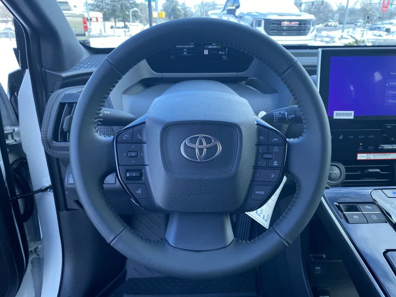 Thumbnail: 2025 Toyota bZ4X - 14