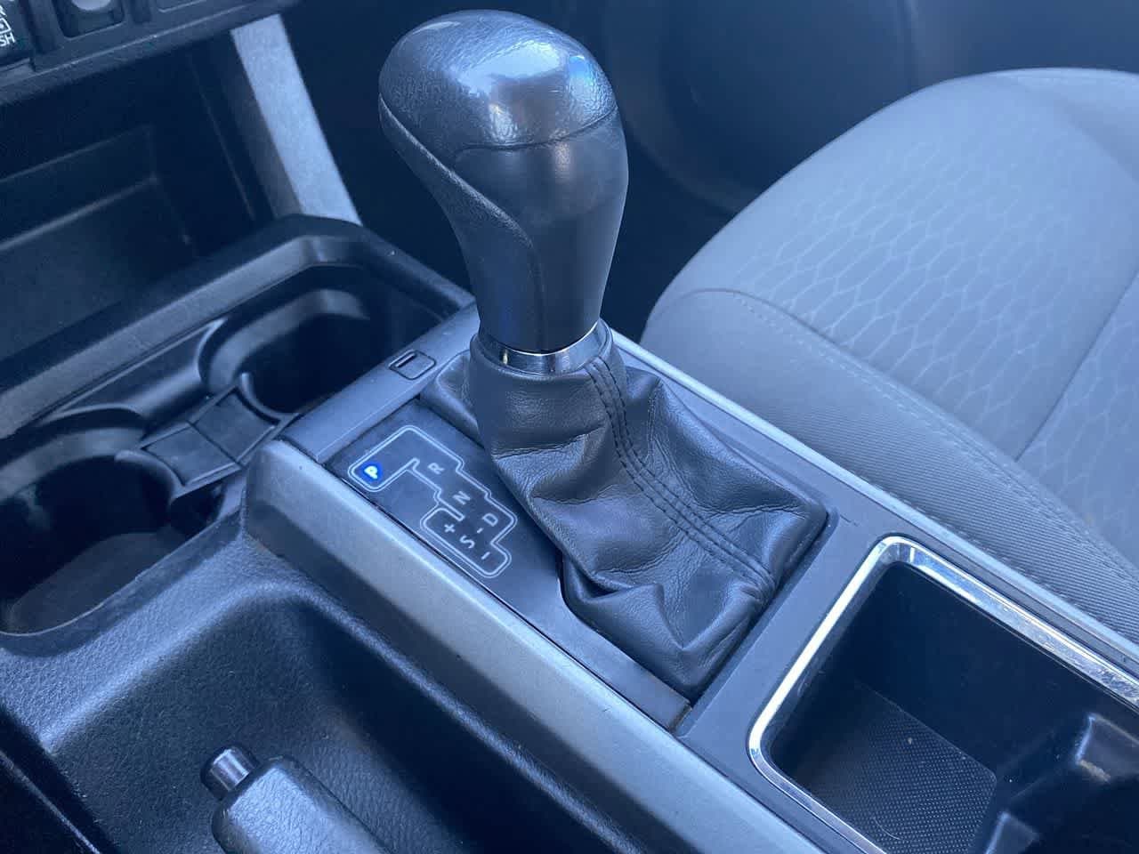 Thumbnail: 2019 Toyota Tacoma - 19