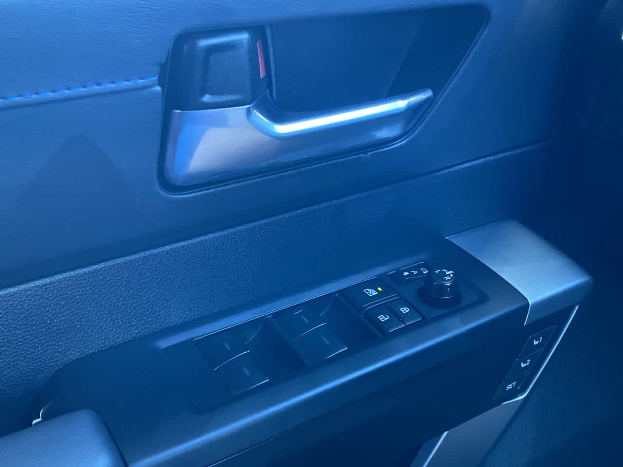 Thumbnail: 2025 Toyota Tundra - 13