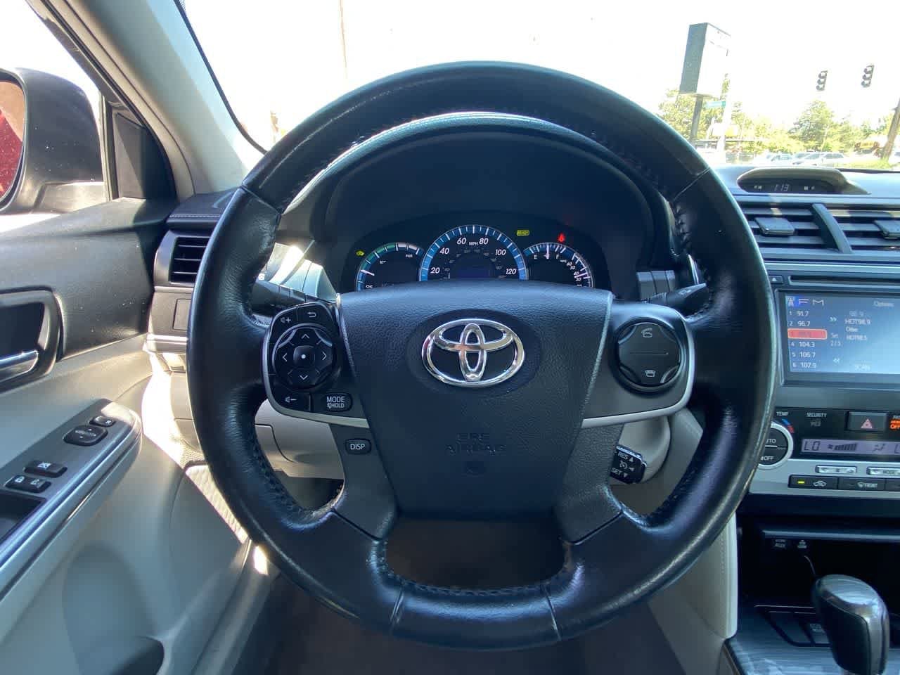 Thumbnail: 2013 Toyota Camry - 14