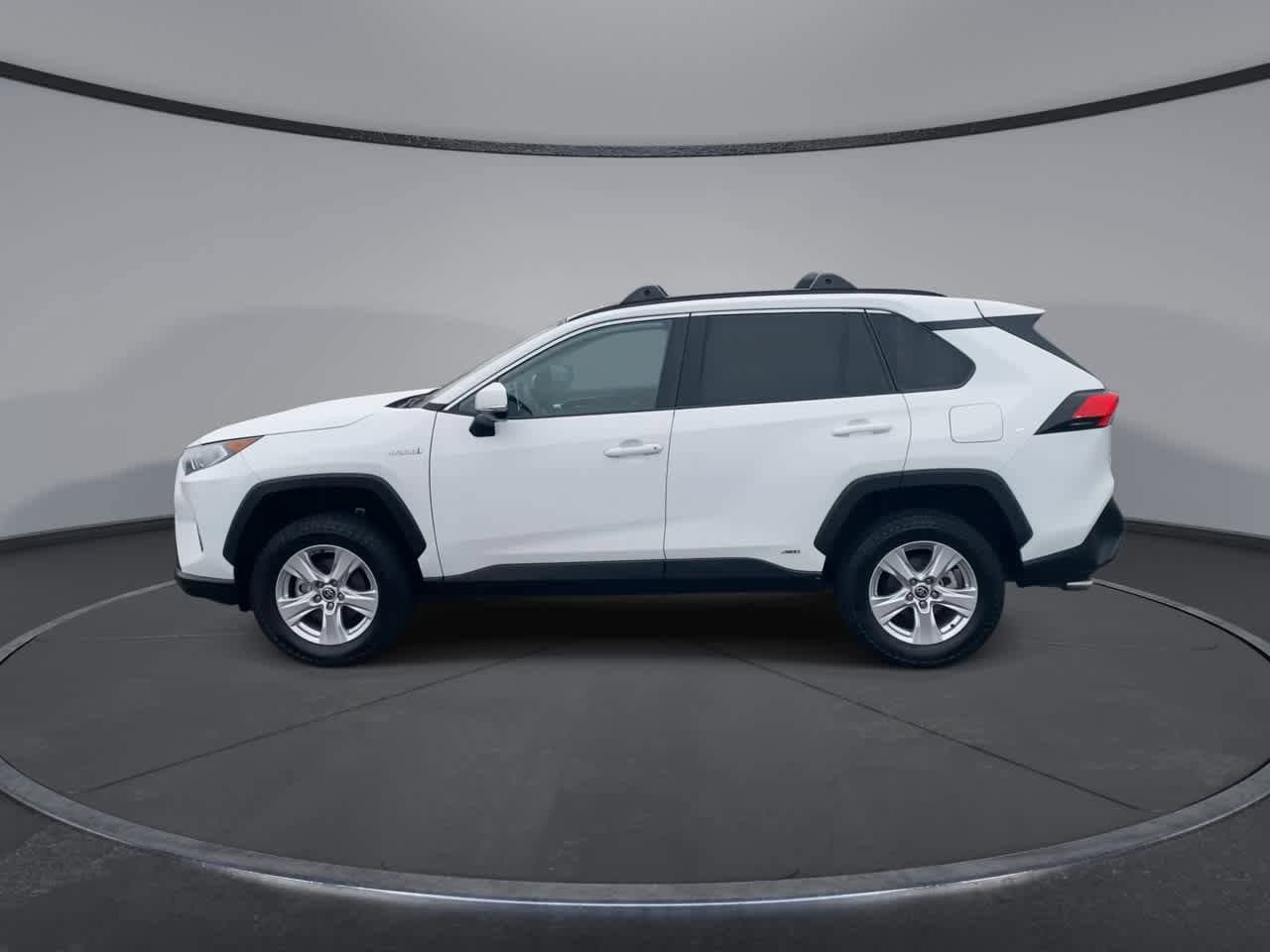 Thumbnail: 2021 Toyota RAV4 - 5