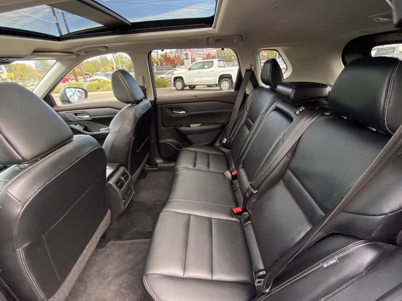 Thumbnail: 2023 Nissan Rogue - 23