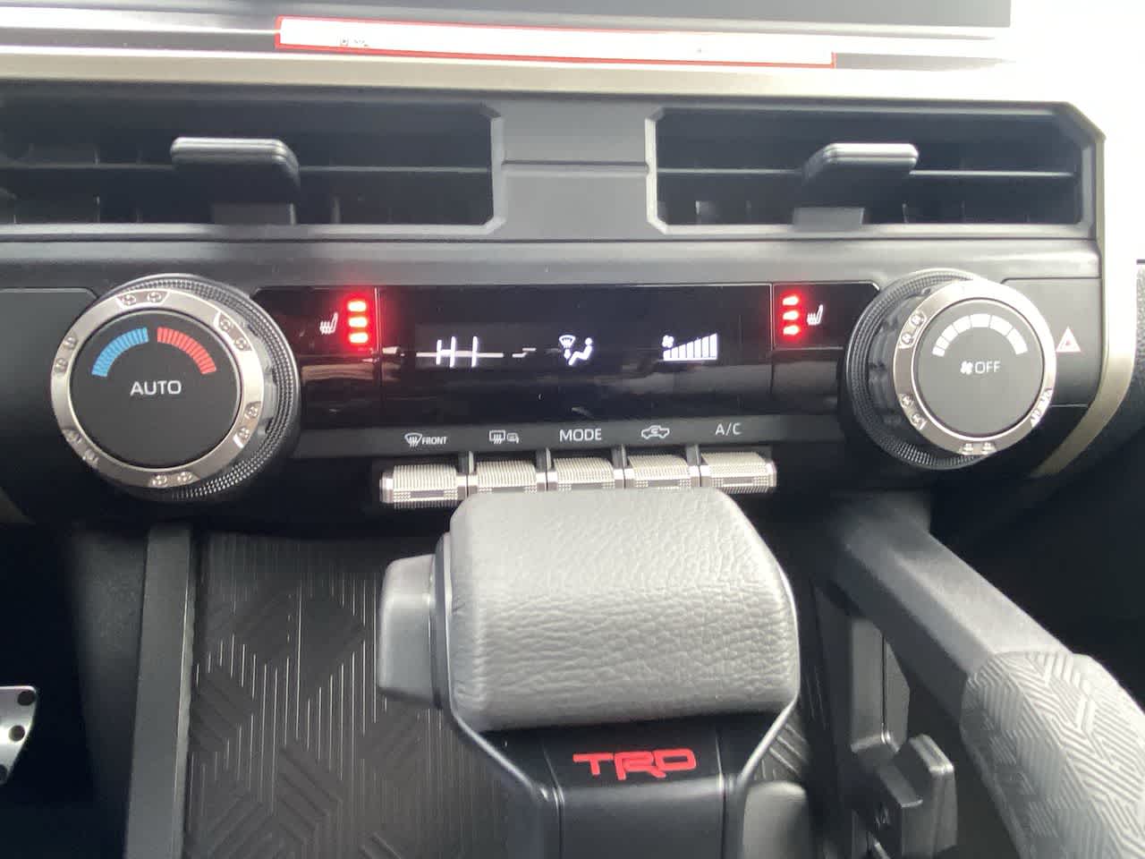 Thumbnail: 2025 Toyota Tacoma - 18