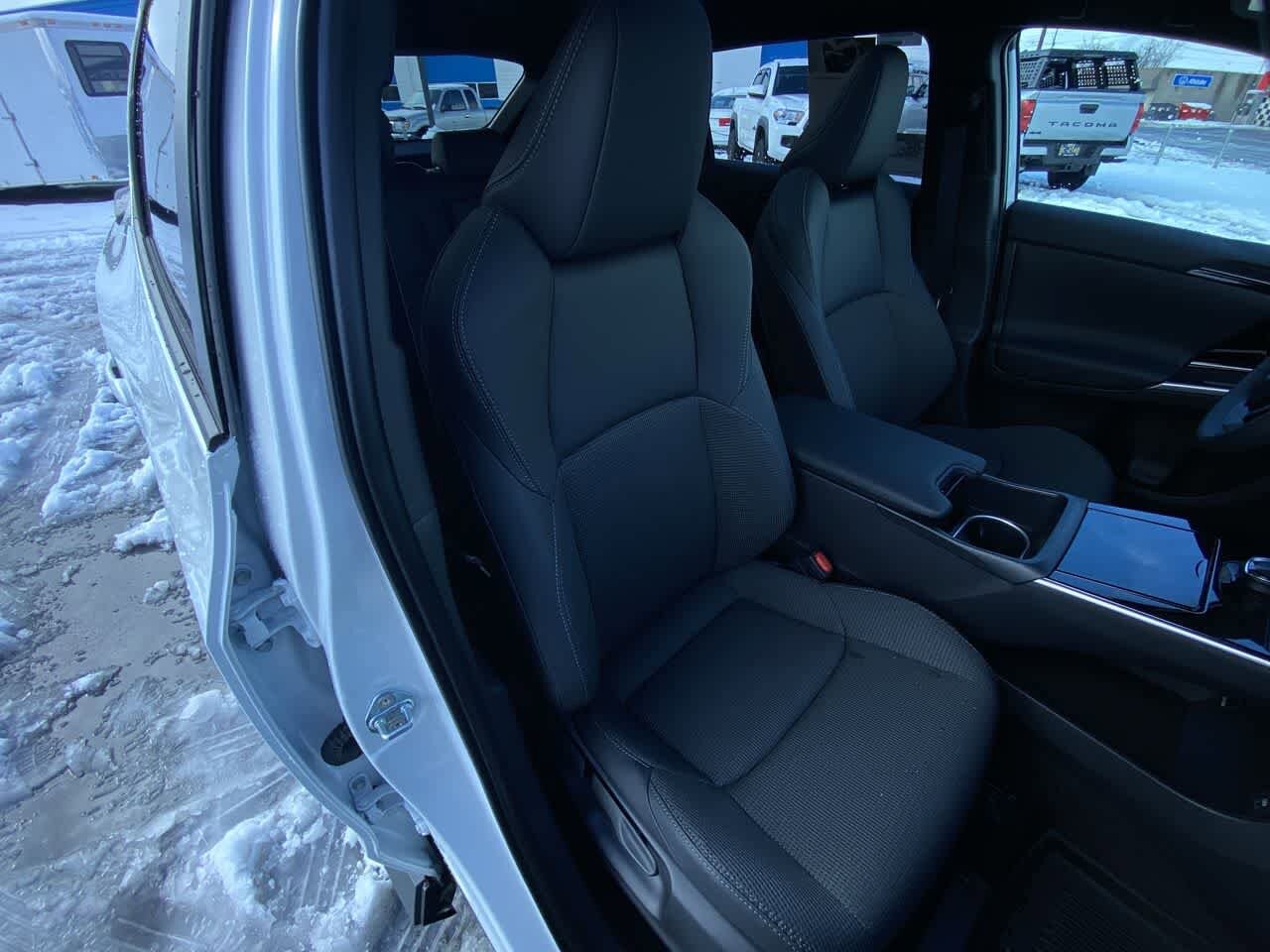 Thumbnail: 2025 Toyota bZ4X - 24