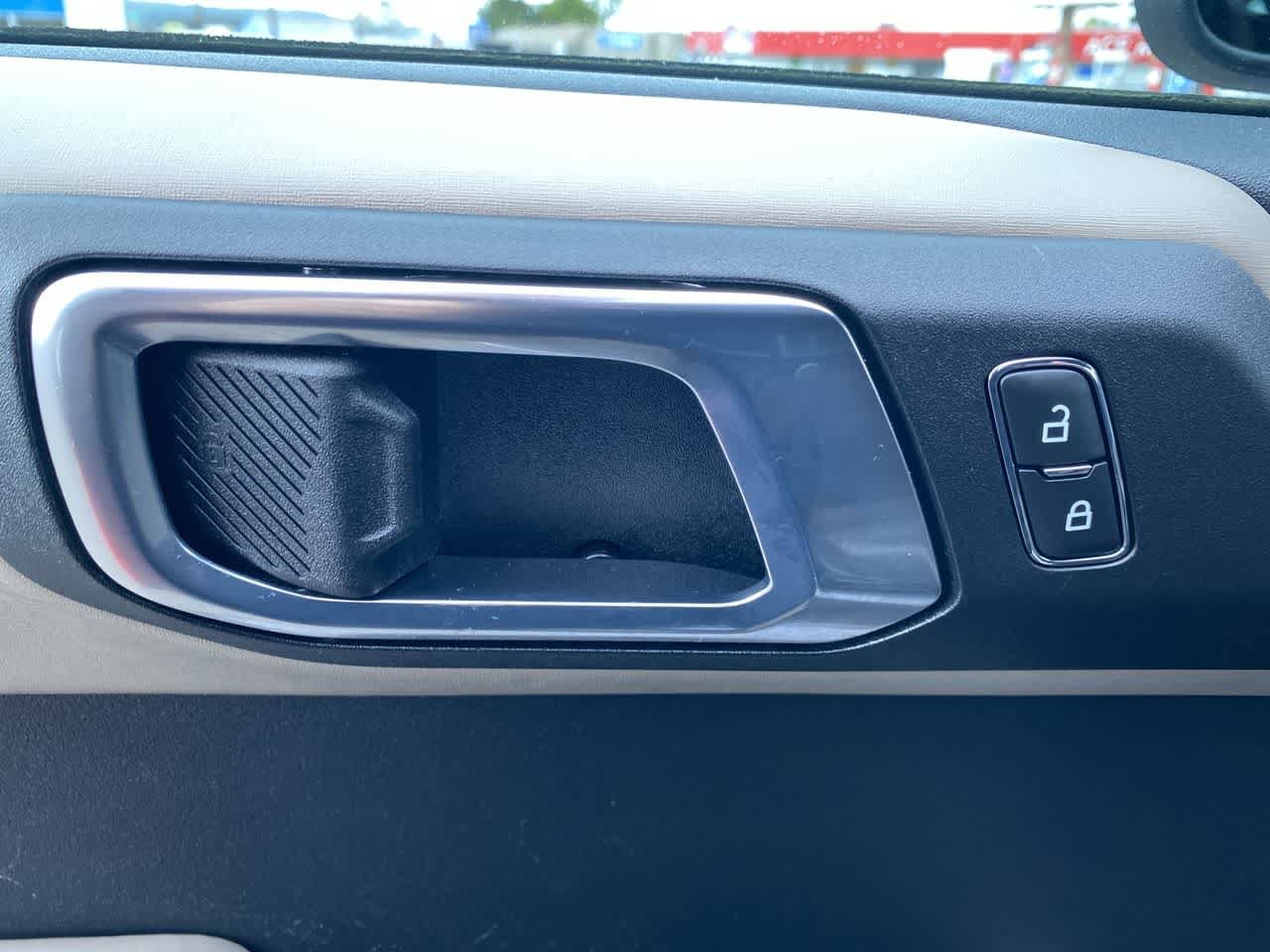 Thumbnail: 2023 Ford Bronco - 13