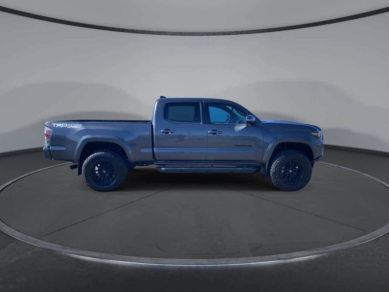 Thumbnail: 2022 Toyota Tacoma - 9