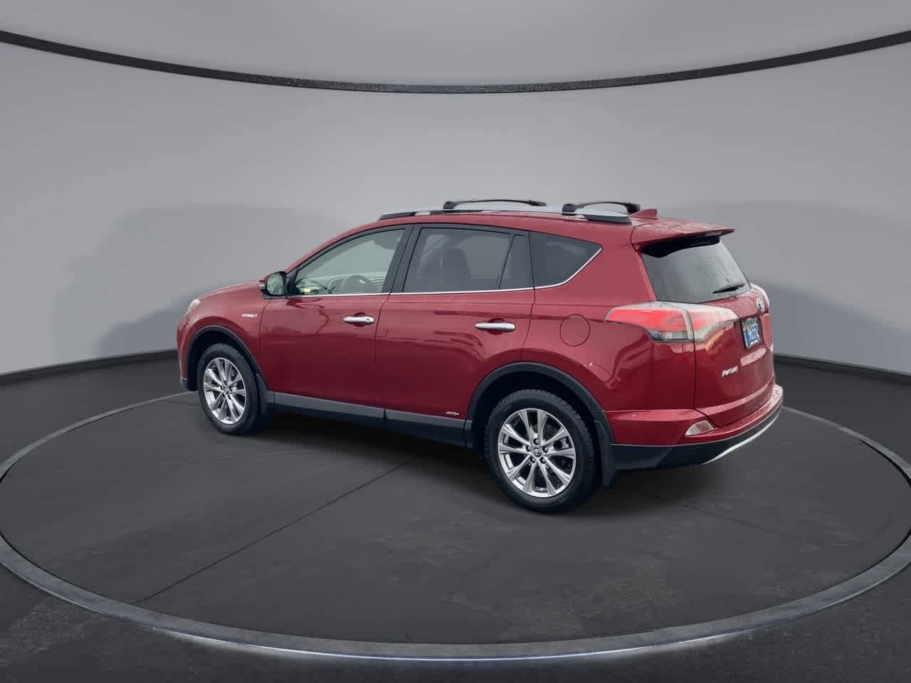 Thumbnail: 2018 Toyota RAV4 - 6