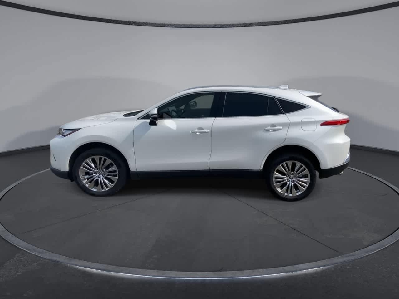 Thumbnail: 2021 Toyota Venza - 5