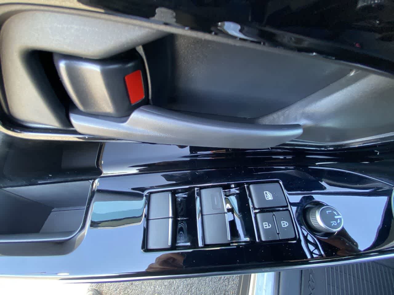 2023 Toyota bZ4X Limited 13