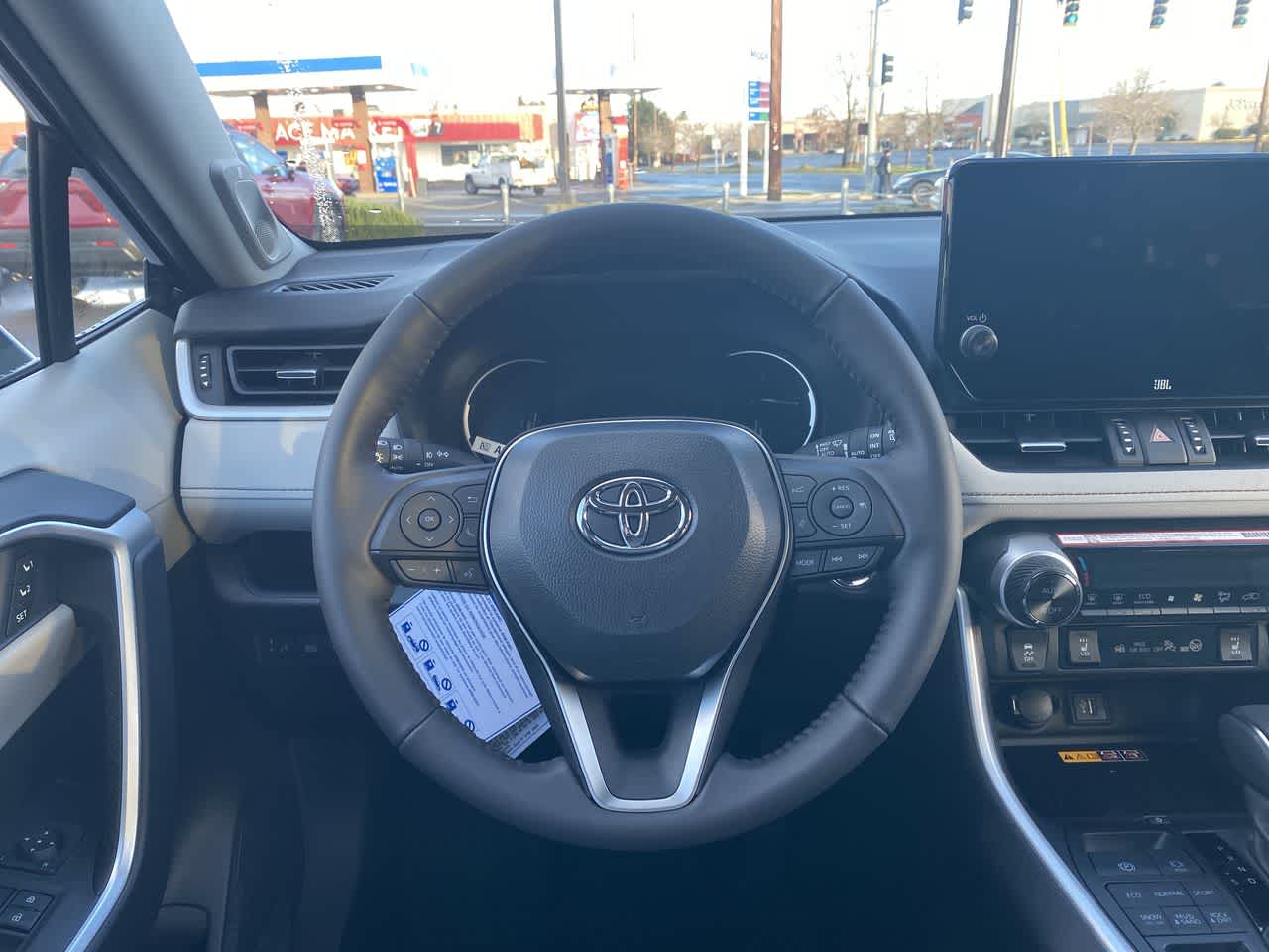 Thumbnail: 2025 Toyota RAV4 - 14