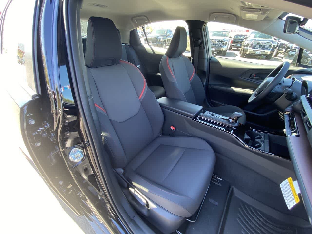 Thumbnail: 2024 Toyota Prius Prime - 22