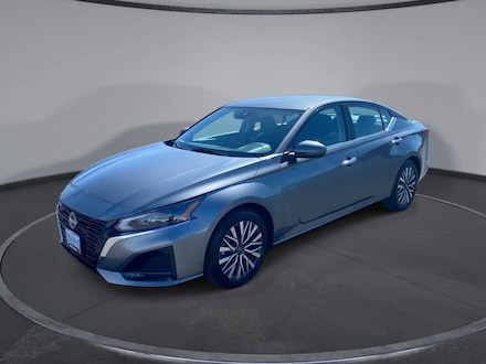 2023 Nissan Altima 2.5 SV Sedan