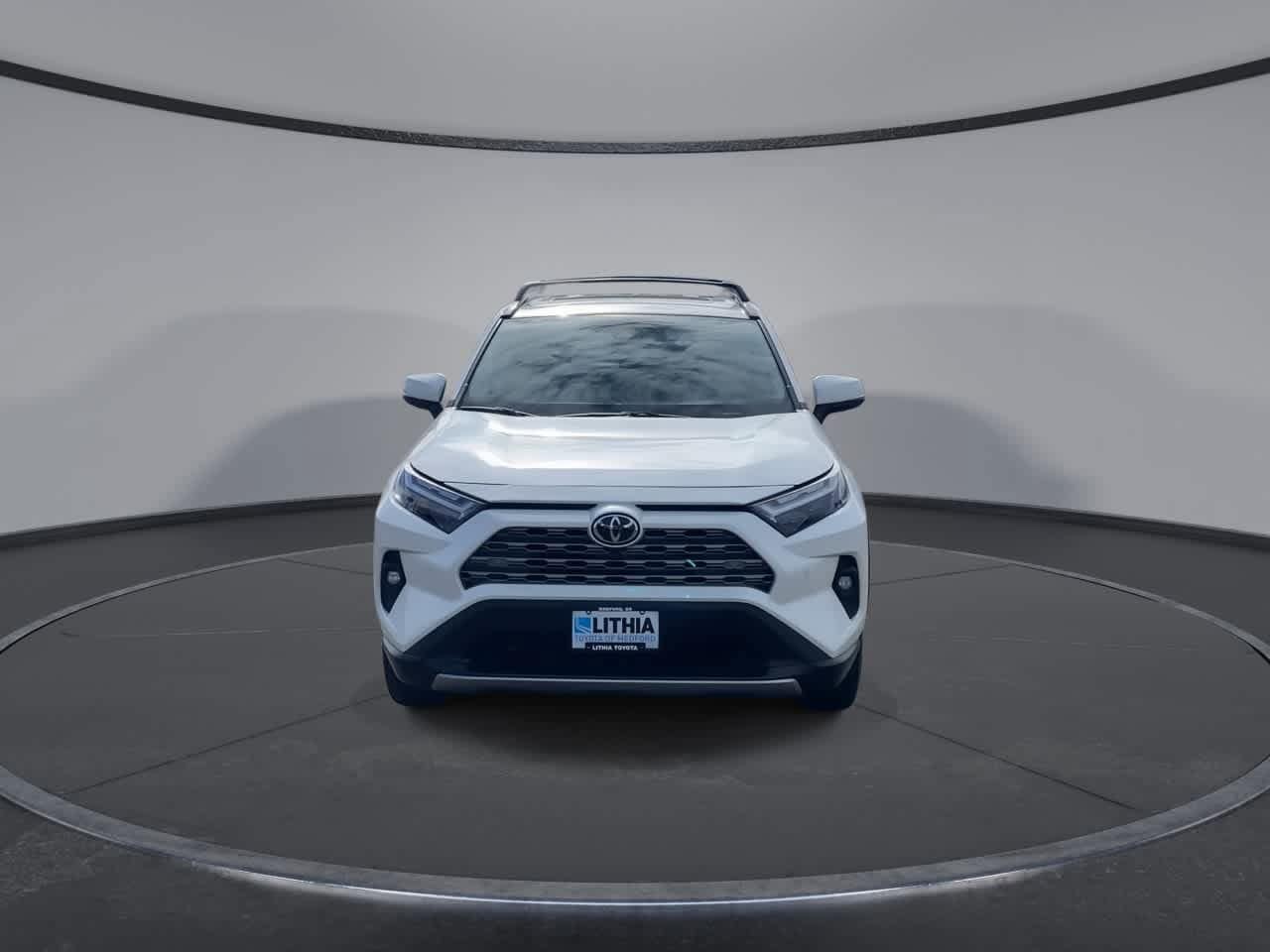 Thumbnail: 2022 Toyota RAV4 - 3