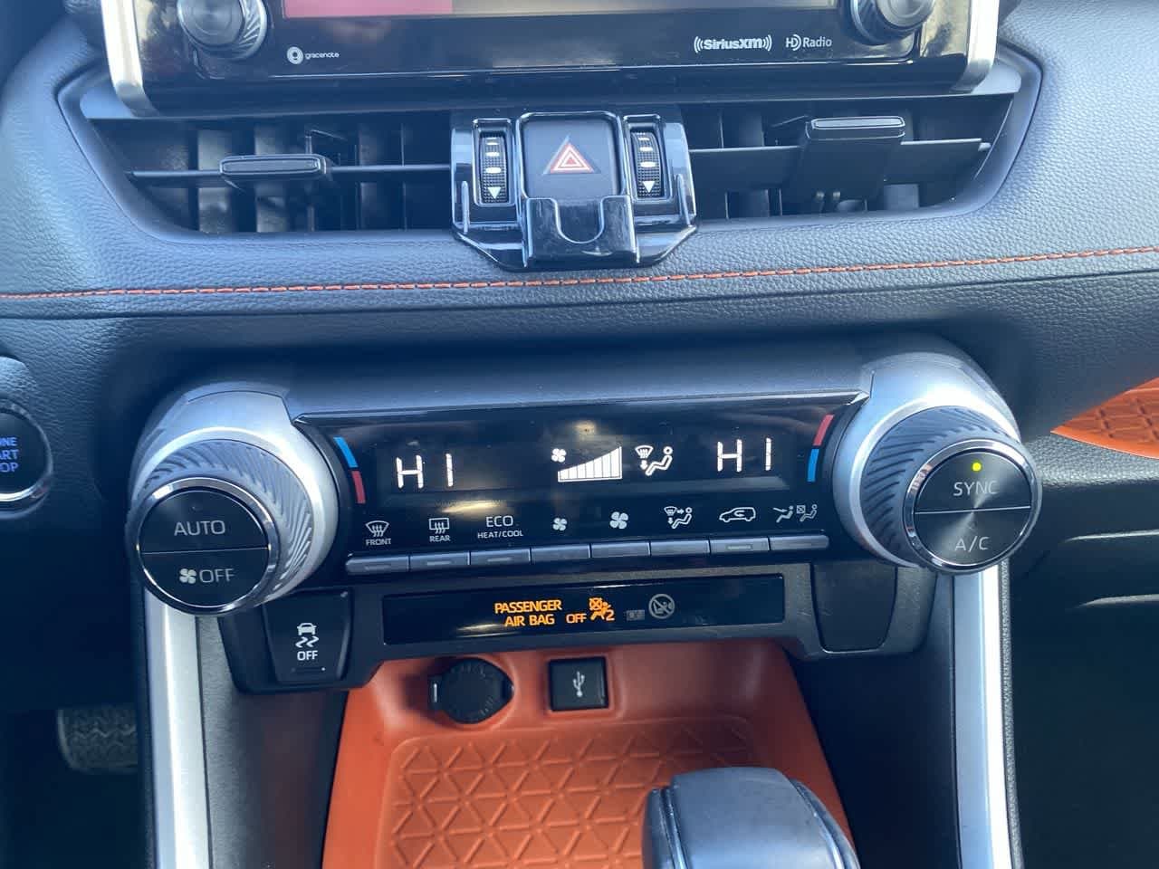 Thumbnail: 2021 Toyota RAV4 - 18