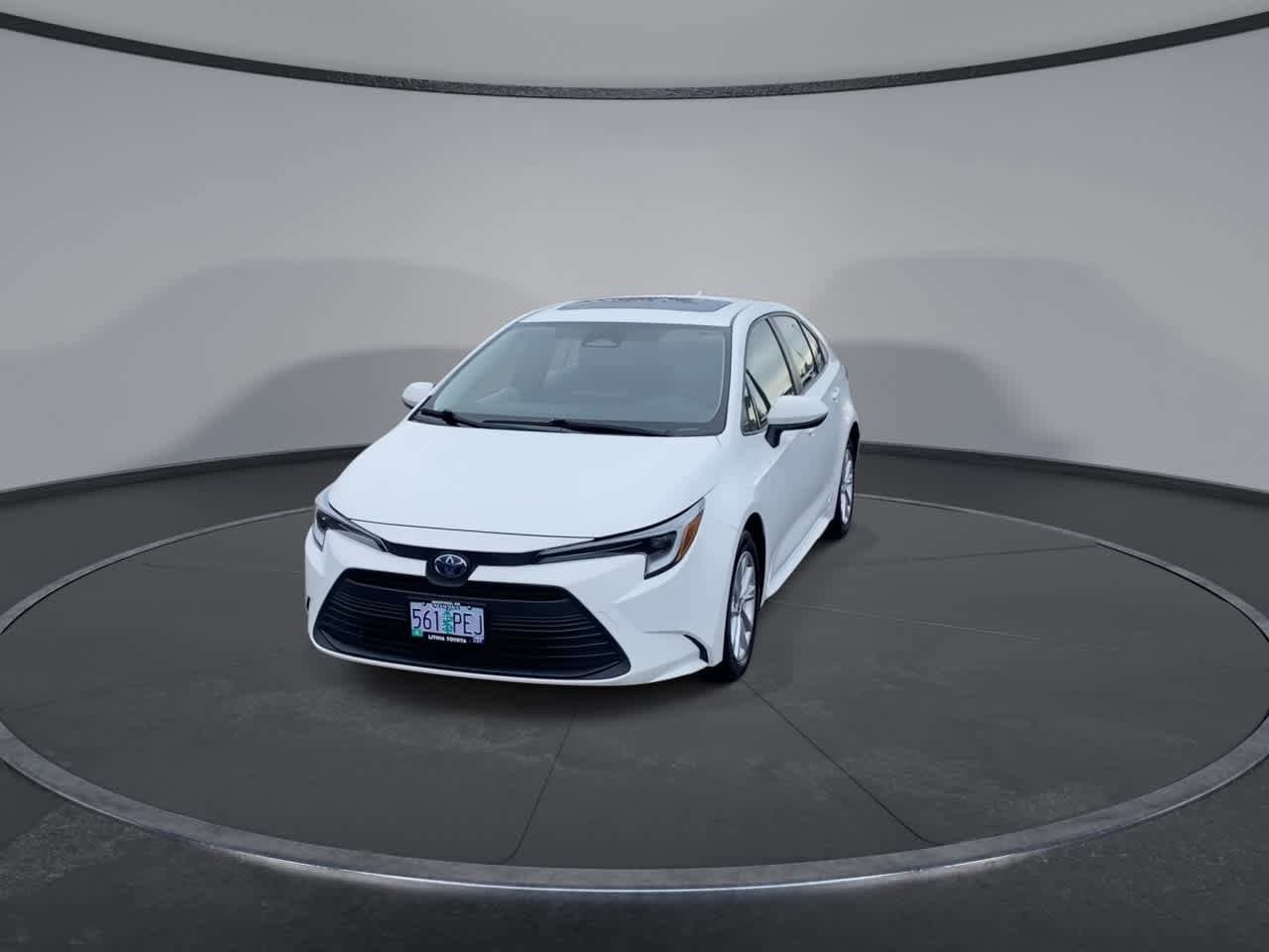 Thumbnail: 2023 Toyota Corolla - 4