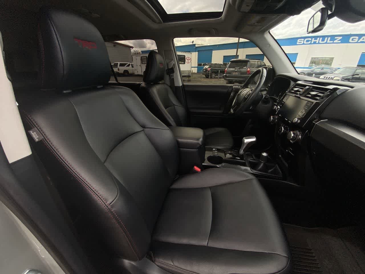 Thumbnail: 2022 Toyota 4Runner - 25