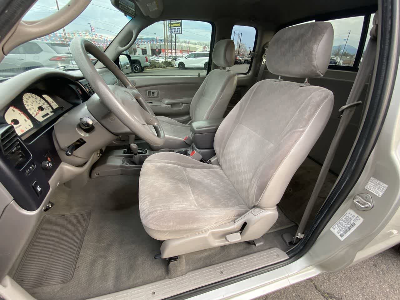 Thumbnail: 2004 Toyota Tacoma - 11