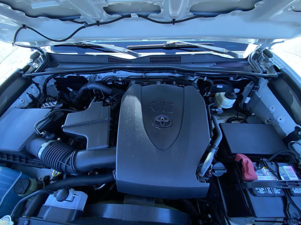 Thumbnail: 2016 Toyota Tacoma - 25
