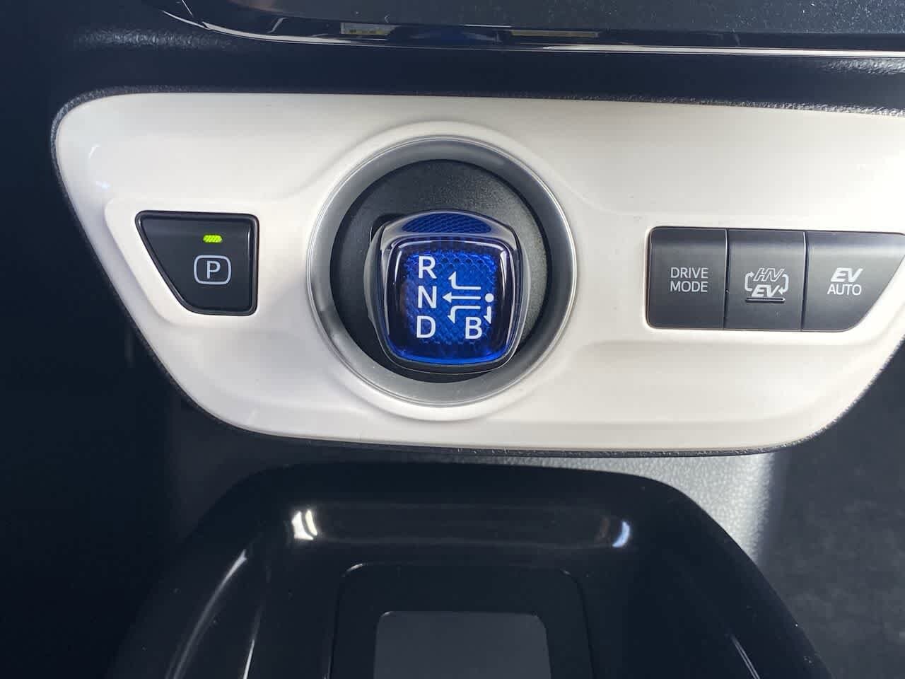 Thumbnail: 2019 Toyota Prius Prime - 20