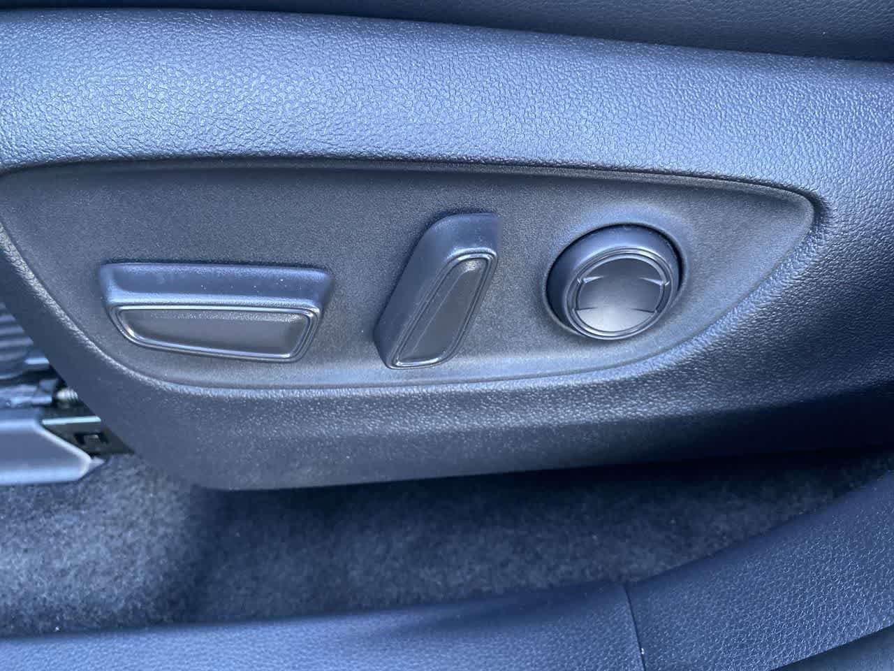 Thumbnail: 2024 Toyota Highlander - 12