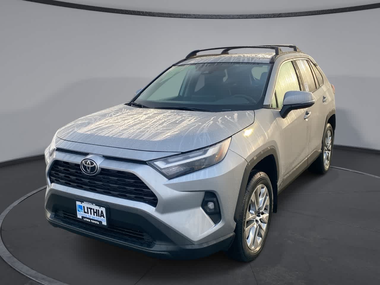 2025 Toyota RAV4 XLE Premium's photo
