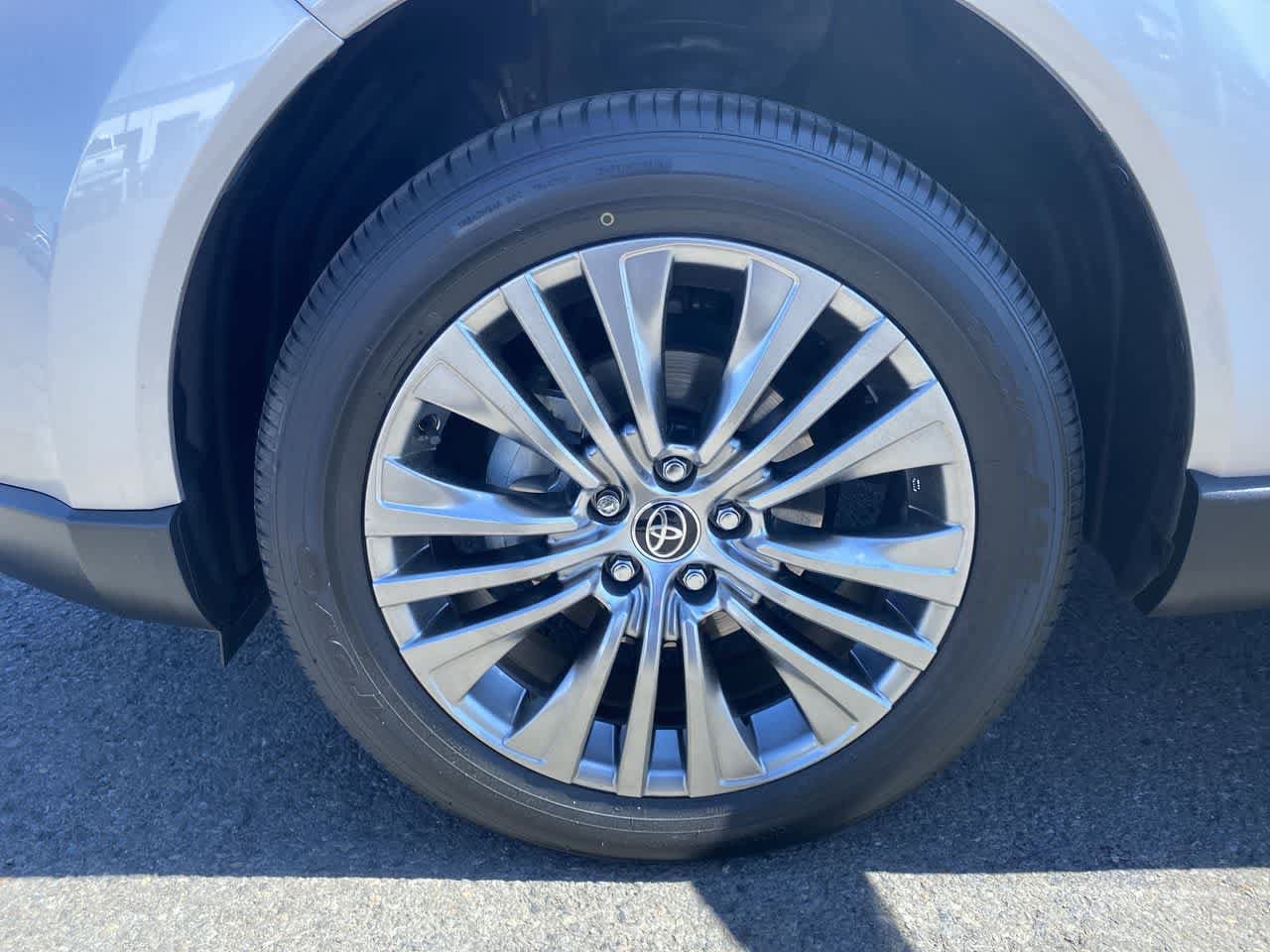 2021 Toyota Venza Limited 10