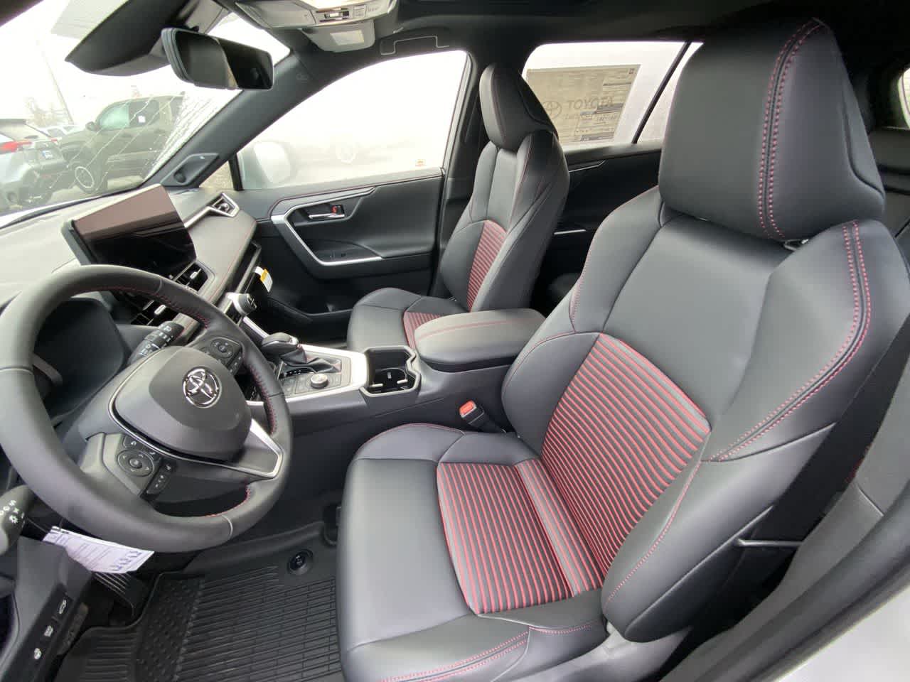 Thumbnail: 2025 Toyota RAV4 - 11