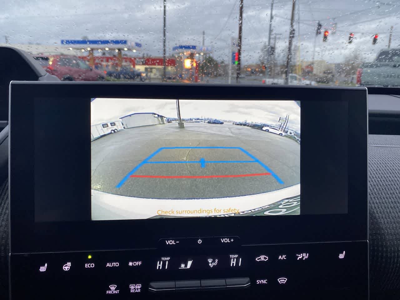 Thumbnail: 2025 Toyota bZ4X - 17