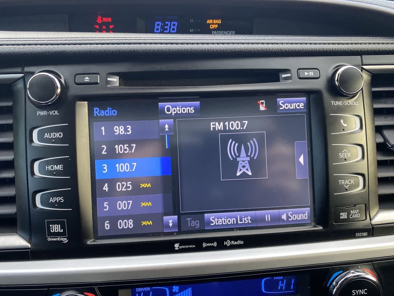 Thumbnail: 2018 Toyota Highlander - 16