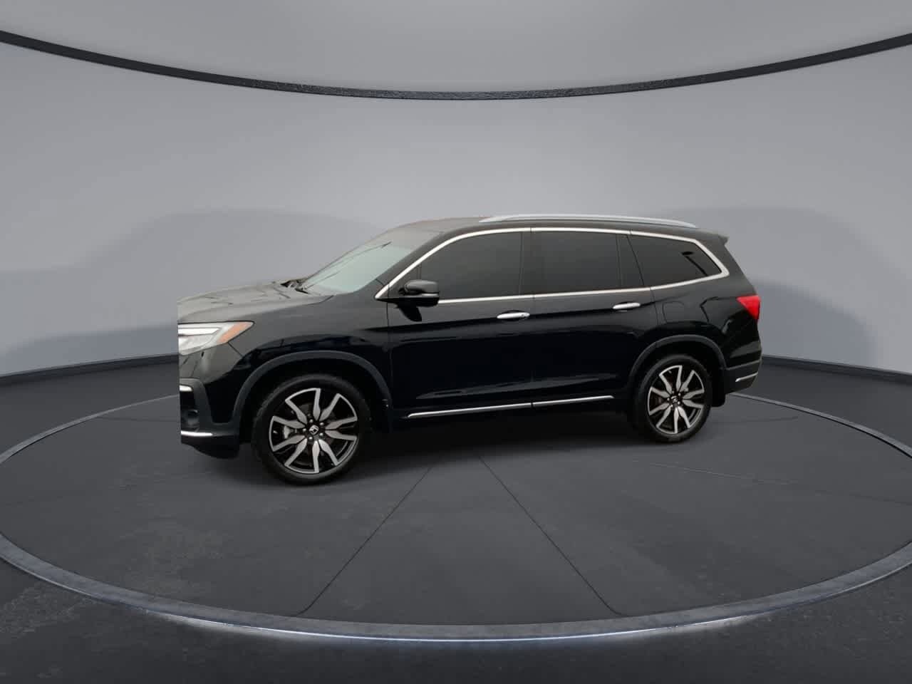 Thumbnail: 2019 Honda Pilot - 4