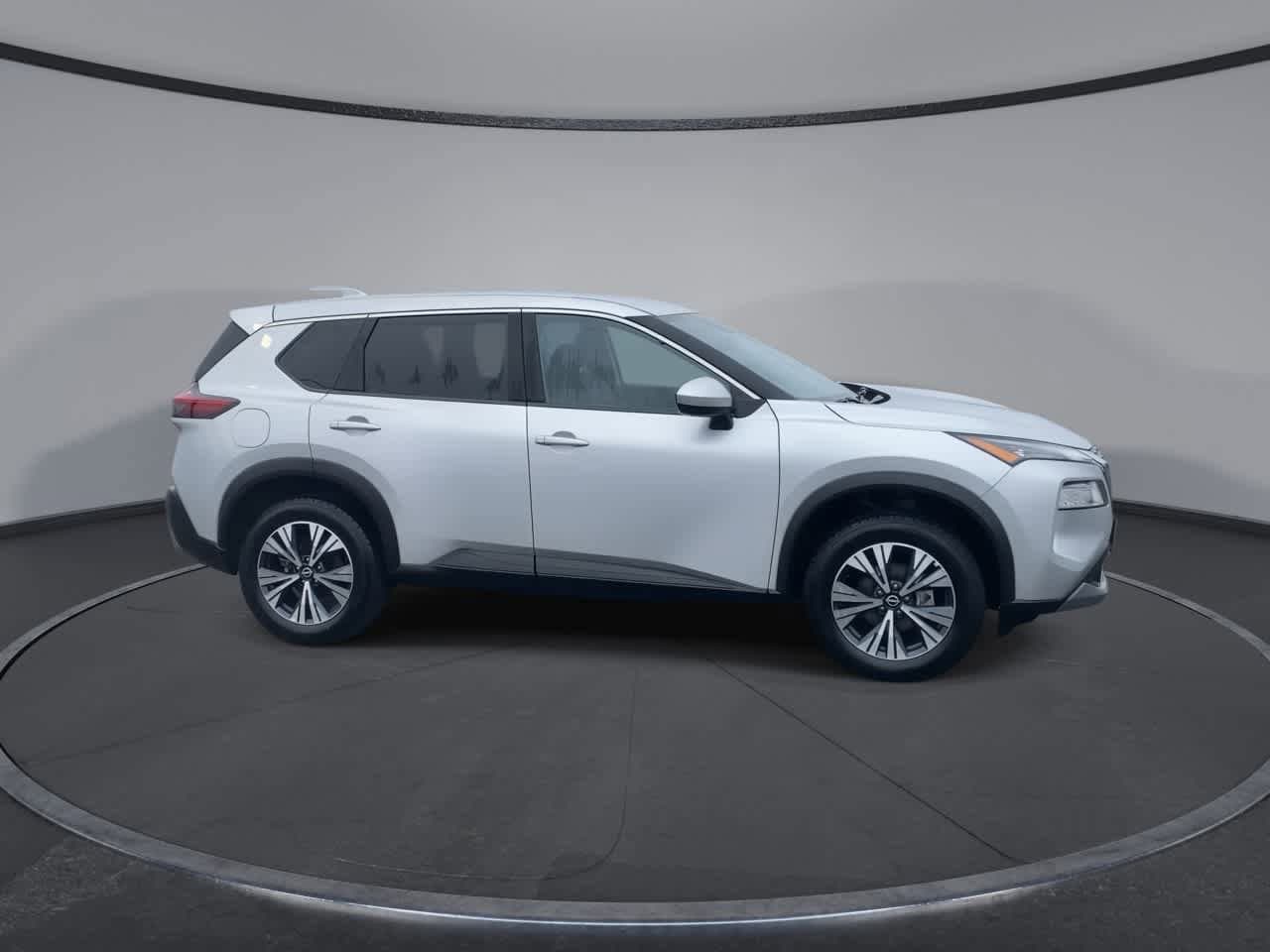 Thumbnail: 2023 Nissan Rogue - 9
