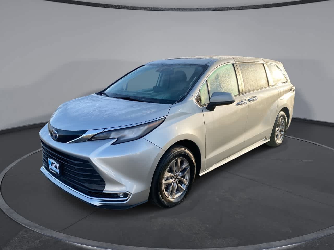 2023 Toyota Sienna Van Passenger Van 