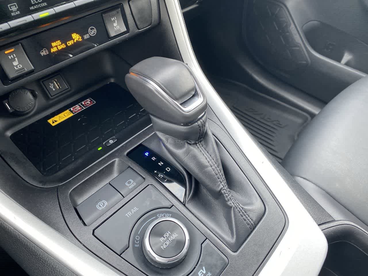 Thumbnail: 2024 Toyota RAV4 - 19