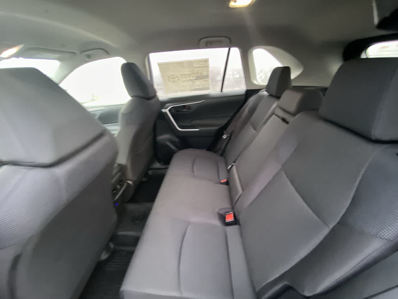 Thumbnail: 2025 Toyota RAV4 - 21