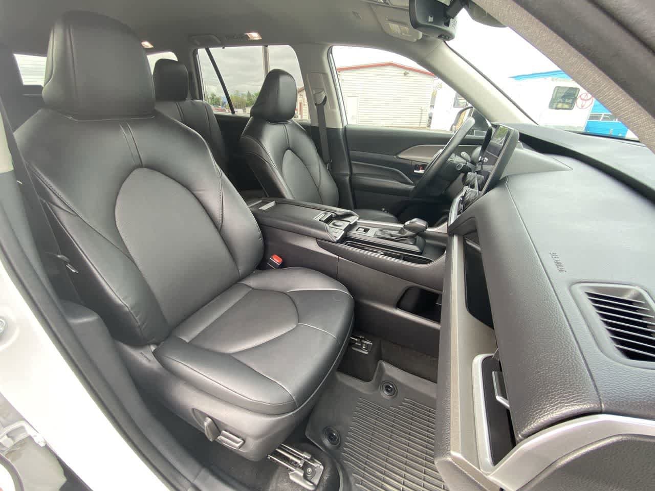 Thumbnail: 2024 Toyota Grand Highlander - 24