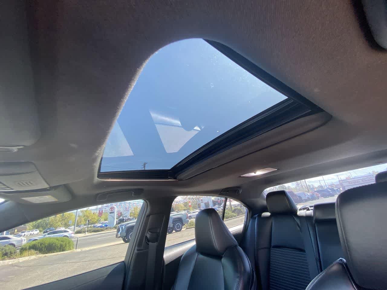 Thumbnail: 2022 Toyota Corolla - 22