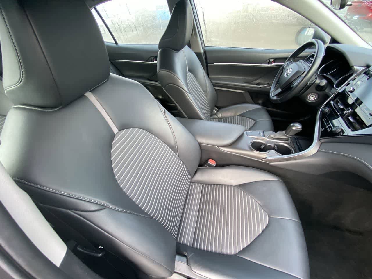 Thumbnail: 2022 Toyota Camry - 23