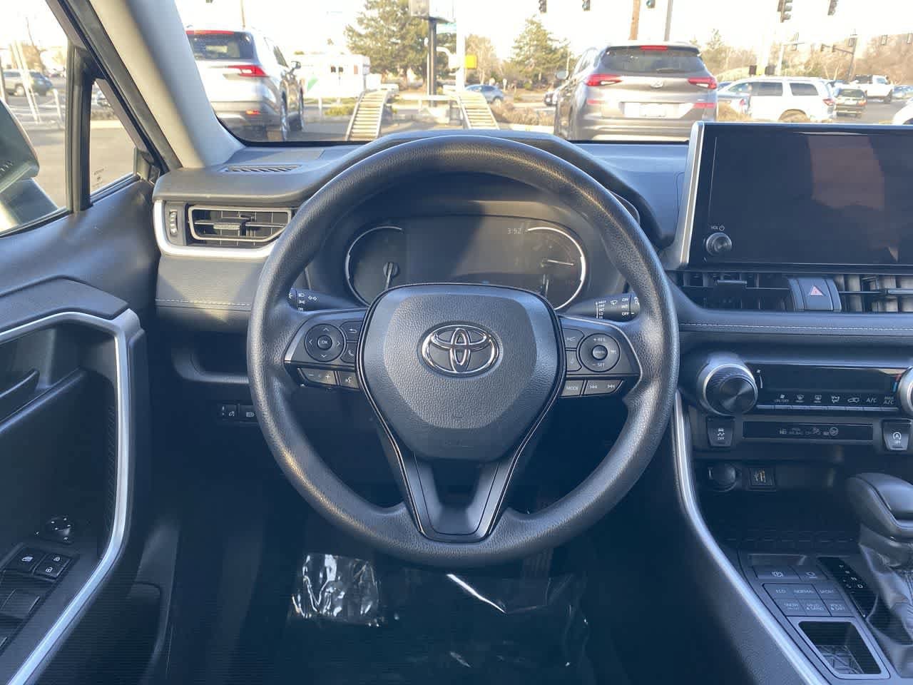 Thumbnail: 2024 Toyota RAV4 - 14