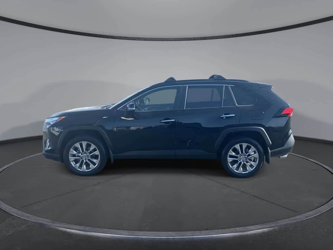 Thumbnail: 2025 Toyota RAV4 - 5