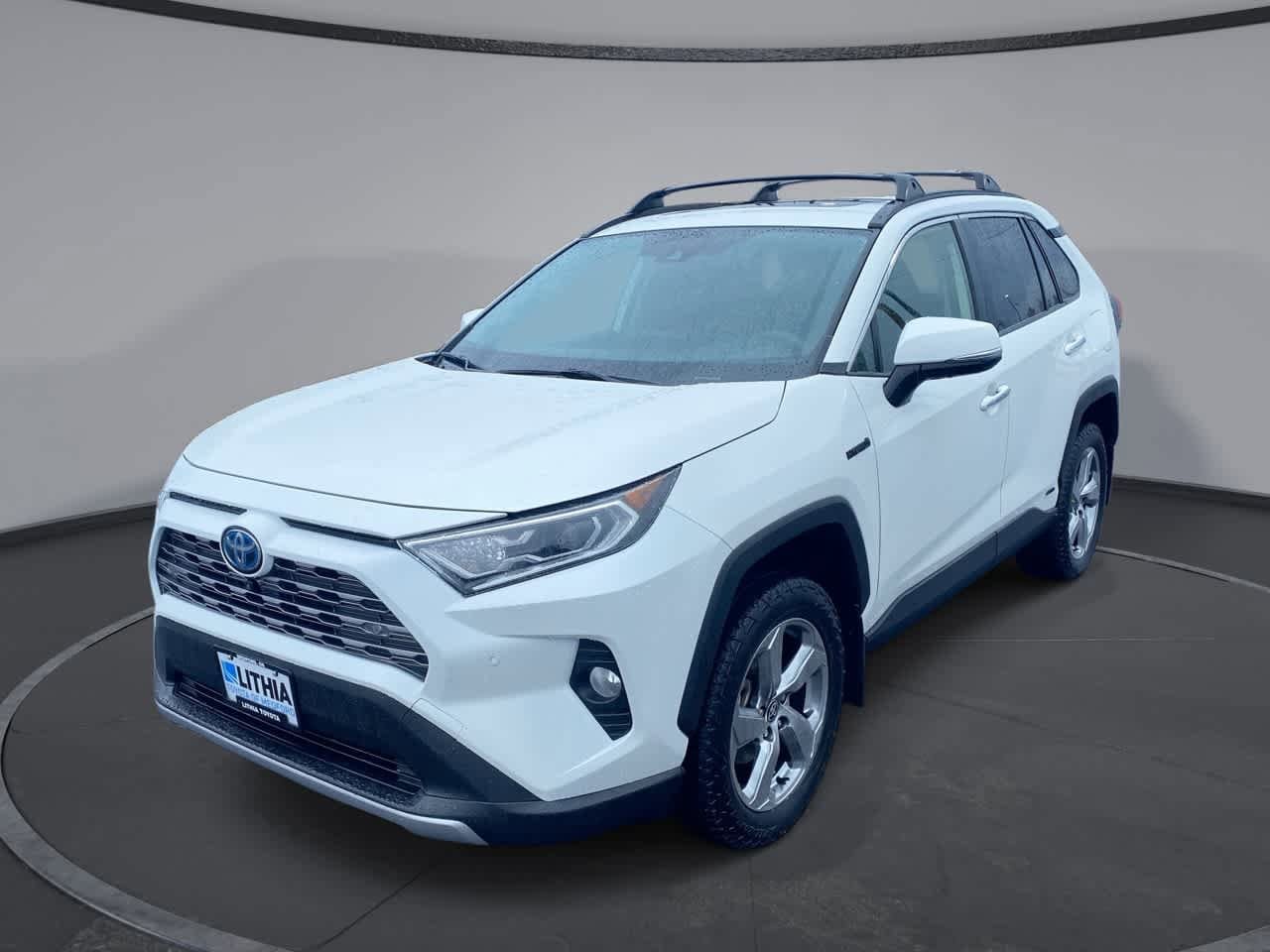 Thumbnail: 2020 Toyota RAV4 - 1