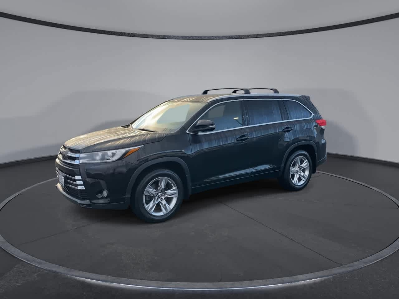 Thumbnail: 2018 Toyota Highlander - 4