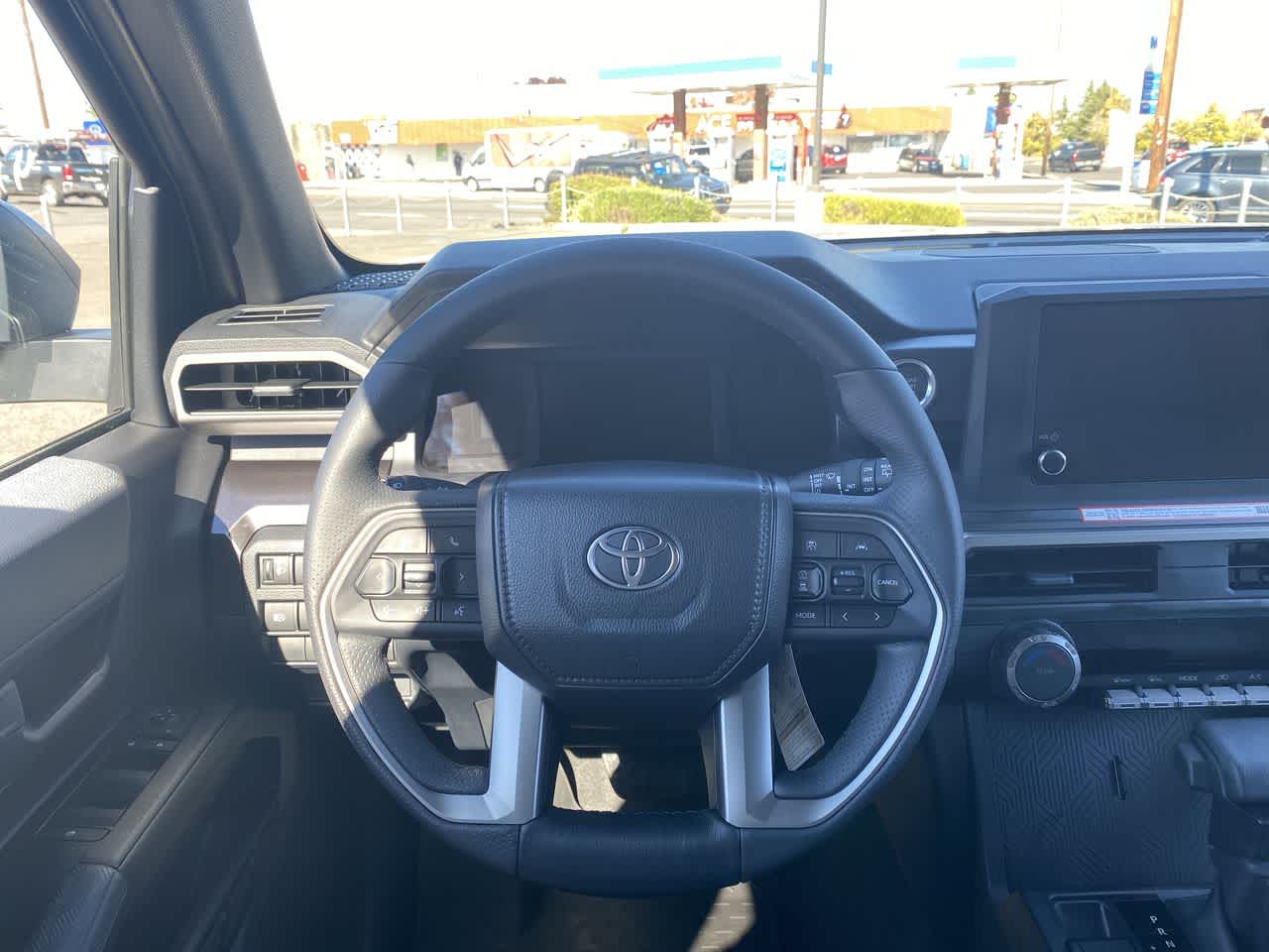 Thumbnail: 2025 Toyota 4Runner - 14