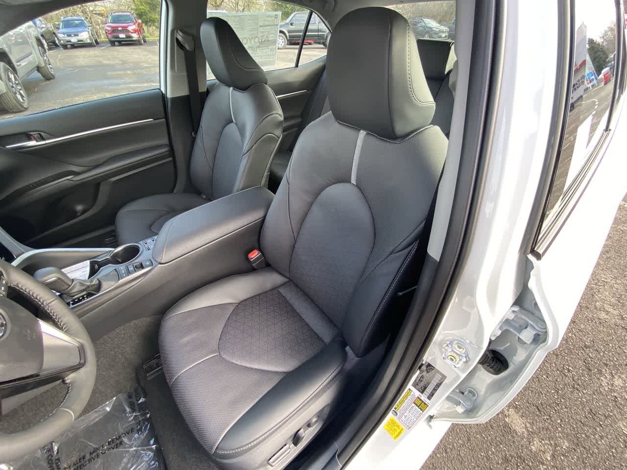 Thumbnail: 2024 Toyota Camry - 11